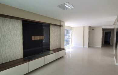 Imagem 7: Nas esquina mais central de BC