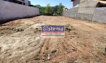 Imagem: 450M² de Área Total na Rua Antônio Evaristo