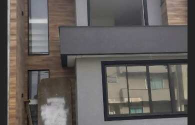 Imagem 2: SOBRADO 236M², 3 QUARTOS, SUITE, 3 SALAS, 3 BANHEIROS, CONDOMINIO GREEN LINE, PINHEIRINHO