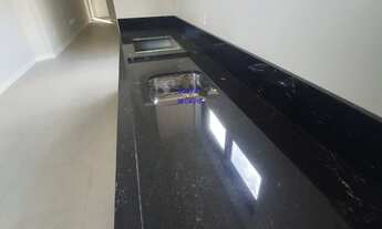 Imagem 2: Apartamento a venda na Meia Praia em Itapema com 3 quartos, 1 Suíte e 2 vagas, um ap. por