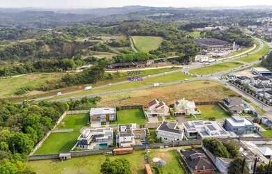 Imagem 3: TERRENO 680M² SANTA FELECIDADE Baixou valor d 1.100 para 850.000 Condomínio de Alto Padrã