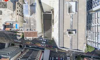 Imagem 4: OPORTUNIDADE DE INVESTIMENTO! PREDIO INTEIRO À VENDA A MENOS DE 400 METROS DAS PRAIAS DAS