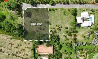 Imagem: TERRENO COM 3.000M2 À VENDA EM CONDOMÍNIO