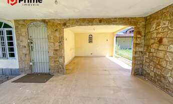 Imagem 3: CASA DE 720M² NA ENSEADA AZUL COM ALTO POTENCIAL CONSTRUTIVO E EXCELENTE OPORTUNIDADE DE I