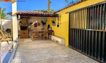 Imagem 5: Um recanto próximo ao Centro de Guarapari. Casa Duplex com duas frentes composta de 3 quar