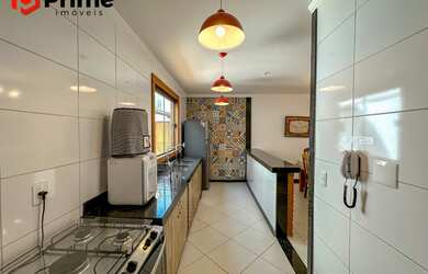 Imagem 4: CASA À VENDA NA ENSEADA AZUL À VENDA DE 4 QUARTOS, PERTO DAS PRAIAS DA REGIÃO. CONFORTO, T