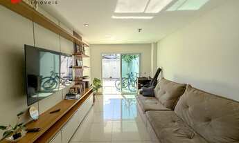 Imagem 3: CASA DUPLEX À VENDA COM 4 QUARTOS (3 SUÍTES), VARANDAS, CHURRASQUEIRA E 2 VAGAS. CONFORTO