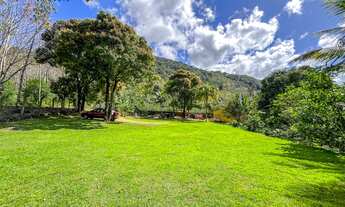 Imagem 4: SÍTIO À VENDA COM 37.000M² NA ROTA DA FERRADURA. COM 8 SUÍTES, PISCINA, RIO E NATUREZA EXU