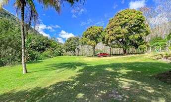 Imagem 2: SÍTIO À VENDA COM 37.000M² NA ROTA DA FERRADURA. COM 8 SUÍTES, PISCINA, RIO E NATUREZA EXU