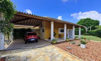 Imagem 2: Maravilhosa casa Térrea, 4 quartos, sendo 2 suítes, integrada com a natureza, quintal ampl