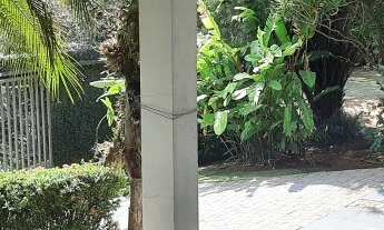 Imagem 3: Venha se encantar com essa linda residência, aconchegante em local privilegiado e rica em