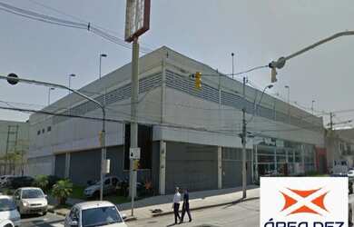 Imagem 2: Predio para venda Lojão Bairro São João em Porto Alegre, Avenida de Grande Circulação com