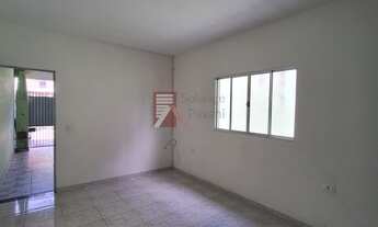 Imagem 4: Casa para locação no Parque Centenário com 02 dormitórios, sala, cozinha, banheiro e lavan