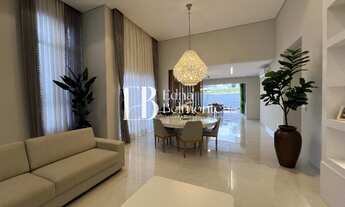 Imagem: Casa Térrea Moderna com 3 Suítes e Área