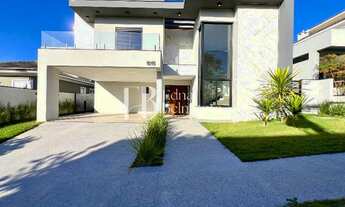 Imagem: Casa Moderna com 4 Suítes no Portal do