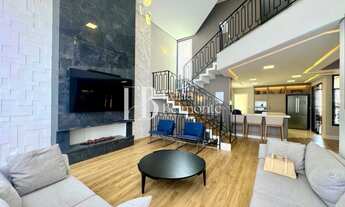 Imagem: CASA DE ESQUINA PARA VENDA 280M2 COM PISCINA