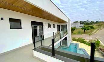 Imagem 2: Casa de Esquina com Vista Privilegiada para a Serra do Japi no condomínio Reserva da Serra