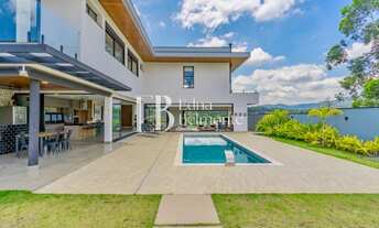 Imagem 2: Casa de Luxo no Condomínio Terras da Alvorada - 6 quartos, 3 suítes, 3 salas, 5 banheiros