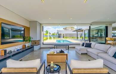 Imagem 6: Casa de Luxo no Condomínio Terras da Alvorada - 6 quartos, 3 suítes, 3 salas, 5 banheiros