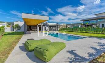 Imagem: Luxe casa térrea no Portal Japy Golf Club