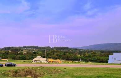 Imagem: Terreno de 814 m² em condomínio de alto