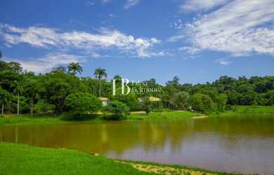Imagem 4: TERRENO PARA VENDA DE ESQUINA COM 903 M2 COM VISTA PARA O LAGO NO CONDOMINIO FAZENDA SERR