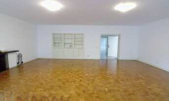 Imagem 3: Rua Itabaquara , Pacaembu: Casa com 4 dormitórios com armários, sendo uma suíte e um quart