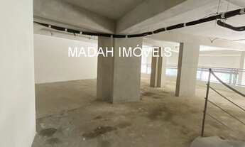 Imagem 6: Oportunidade única de locação! Localizada em uma região de grande movimentação e visibilid