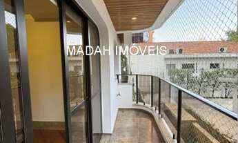 Imagem 4: Localizado em frente a uma encantadora Praça, este apartamento é simplesmente perfeito par