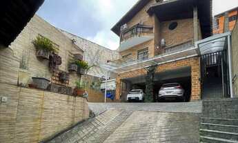 Imagem 3: Imperdível: Casa à venda em Cotia-SP, Jardim Semiramis, Granja Viana - 3 quartos, 3 suítes