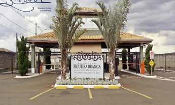 Imagem: 4 dormitórios, 4 suíte, 6 banheiro, 4