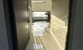 Imagem 6: Casa de alto padrão em condomínio no Residencial Tamboré com 3 suítes e 5 vagas de garagem