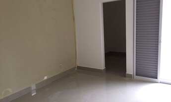 Imagem 2: 3 dormitórios, 3 suíte, 2 vagas na garagem, 240M² de Área Total