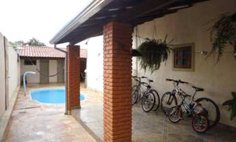 Imagem: 3 dormitórios, 1 suítes, 3 banheiro, 4