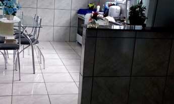 Imagem 3: 3 dormitórios, 1 suítes, 2 banheiro, 4 vagas na garagem, 250M² de Área Total