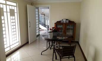 Imagem 7: 4 dormitórios, 2 suíte, 5 banheiro, 4 vagas na garagem