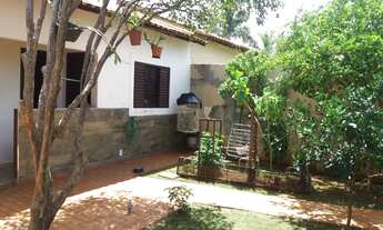 Imagem 4: 3 dormitórios, 1 suítes, 1 banheiros, 2 vagas na garagem