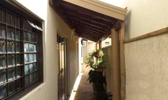 Imagem 3: 3 dormitórios, 1 suítes, 1 banheiros, 5 vagas na garagem