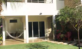 Imagem: SOBRADO EM TERRENO DE 980 M² - CONDOMÍNIO