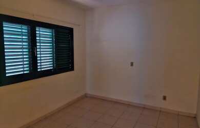 Imagem 4: CASA REFORMADA COM EXCELENTE LOCALIZAÇÃO EM ARARAQUARA