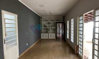 Imagem 3: IMÓVEL COMERCIAL PARA LOCAÇÃO - PONTO NOBRE DA RUA NAPOLEÃO SELMI DEI