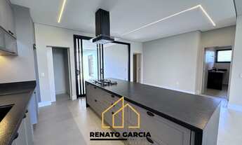 Imagem 7: Casa Moderna no Villa Sapezal em Indaiatuba-SP - 3 Suítes, piscina e 225m² de Área!