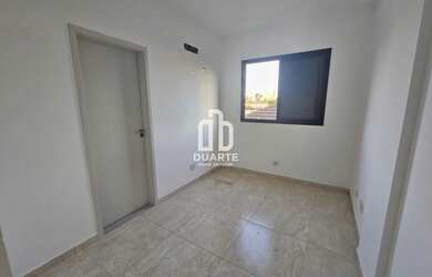 Imagem 6: Casa triplex, 2 dormitórios na Rua Rodrigo Silva