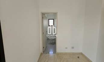 Imagem 6: Casa triplex, 2 dormitórios na Rua Rodrigo Silva