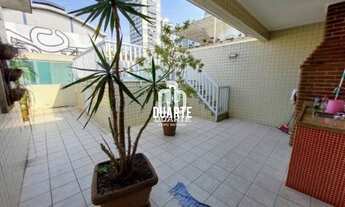 Imagem 3: Casa com piscina no Embare