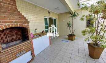 Imagem 4: Casa com piscina no Embare