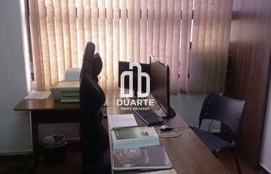 Imagem 4: Sala comercial para venda no Centro de Santos, 25m2 úteis, 1WC, elevador, portaria, sem va