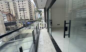 Imagem 2: Imperdível Casa à Venda em Santos-SP, Bairro Embaré: 3 Quartos, 3 Suítes, 2 Salas, 5 Banhe