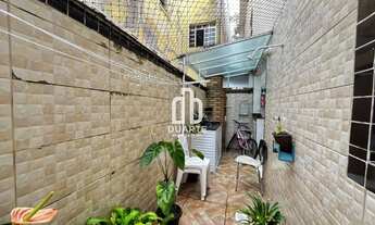 Imagem: Casa à venda em Santos-SP, bairro Macuco