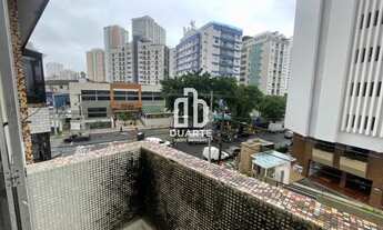 Imagem 4: Prédio de 3 andares à venda em Santos-SP, na Ponta da Praia: 2 quartos, 1 suíte, 1 sala, 2